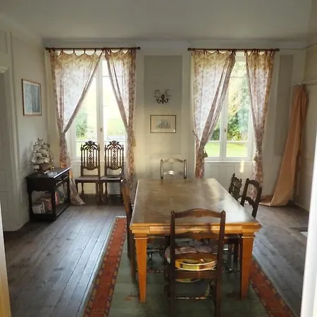 Chateau Sur Les Jardins Hébergement de vacances *